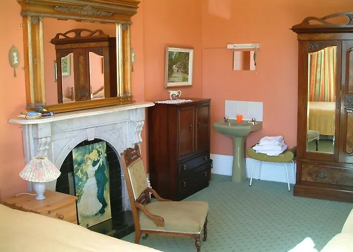 Oda ve Kahvaltı Claremont House 4*